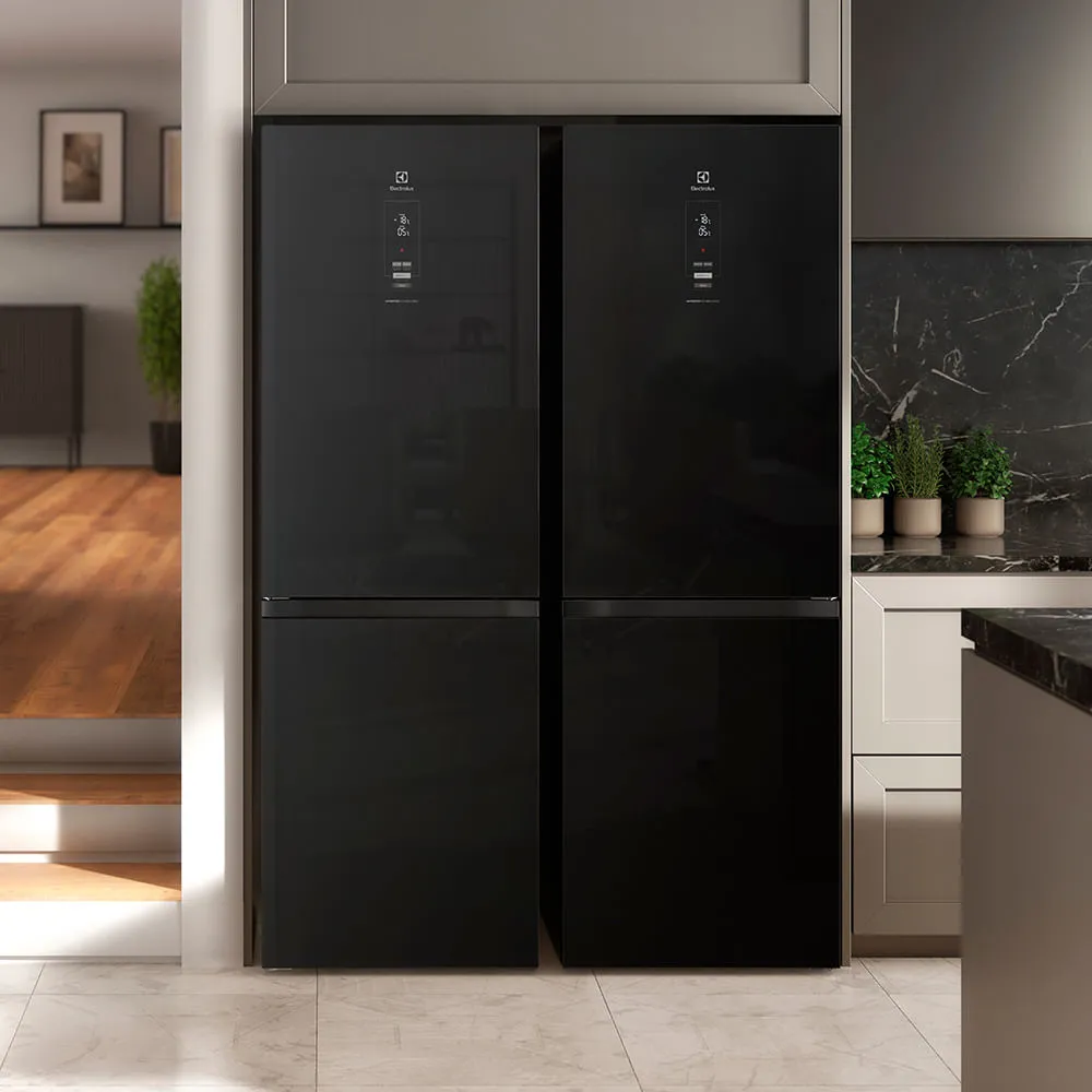 Geladeira Electrolux Frost Free Inverter 323L Efficient AutoSense Inverse Black Glass (IB42G)