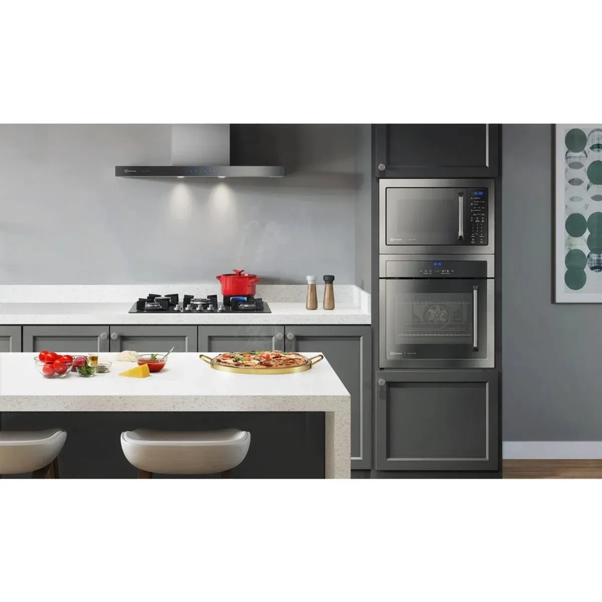 Micro-ondas Electrolux 34L cor Inox Home Pro com Grill e Função Tira Odor (MX43T)