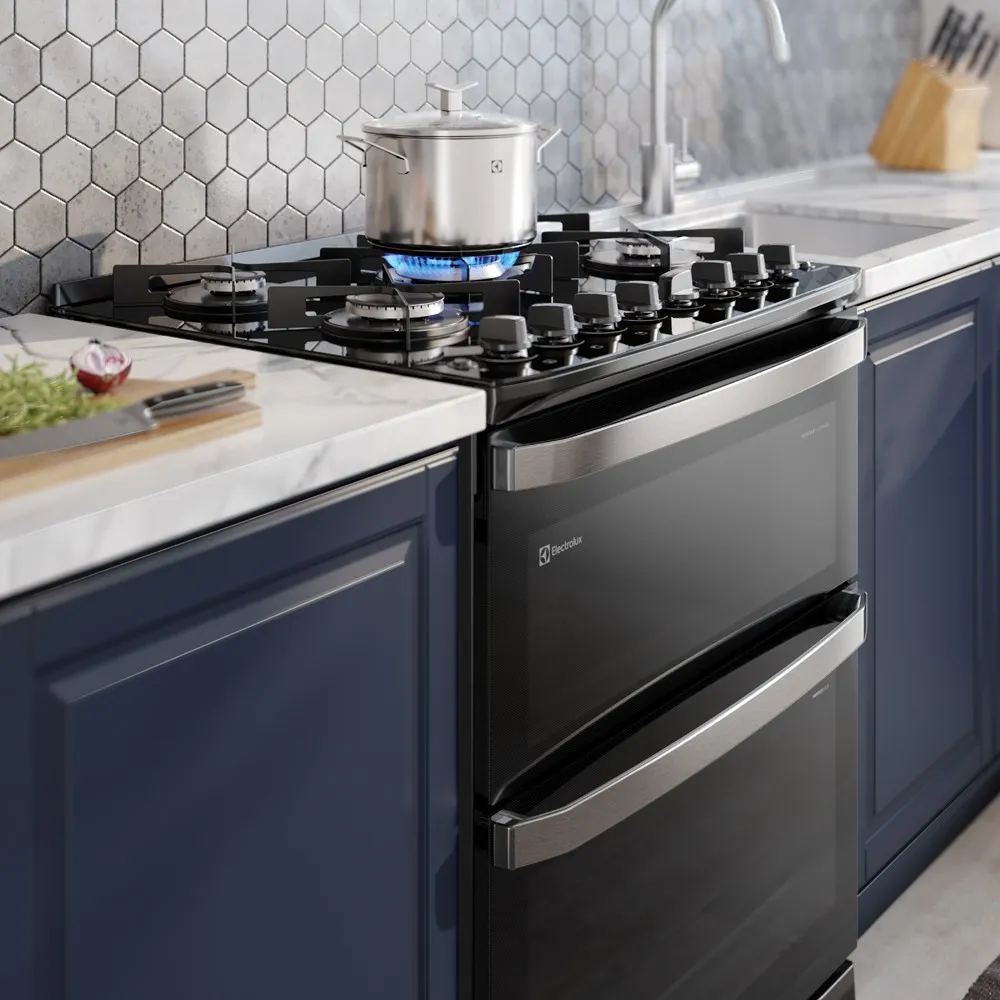 Fogão 5 bocas Electrolux Preto Experience 2 Fornos, Mesa de Vidro e PerfectCook360 (FE5DP)
