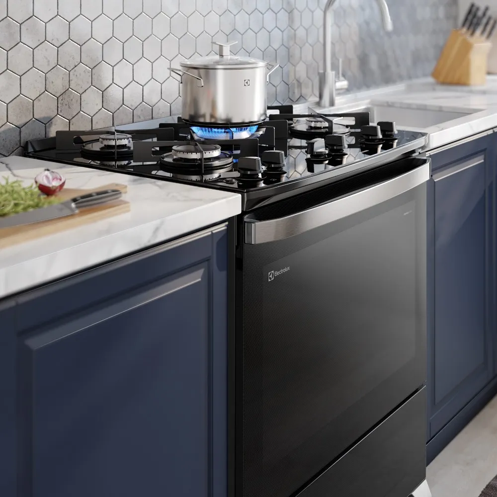 Fogão 5 bocas Electrolux Preto Experience Mesa de Vidro, PerfectCook e VaporBake (FE5GP)
