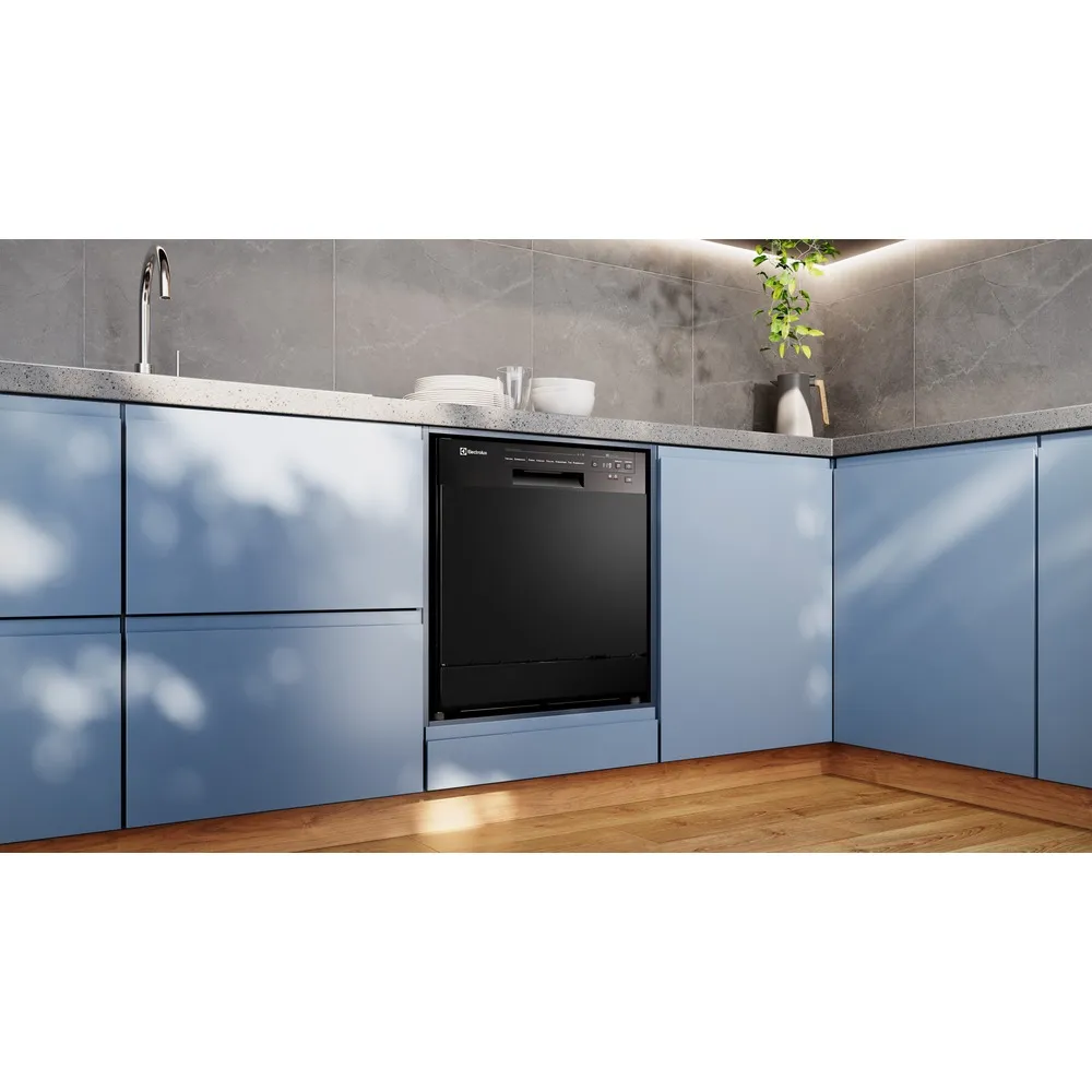 Lava-Louça Electrolux 8 Serviços Preta com Programa Lava e Seca 50 min (LP08E)