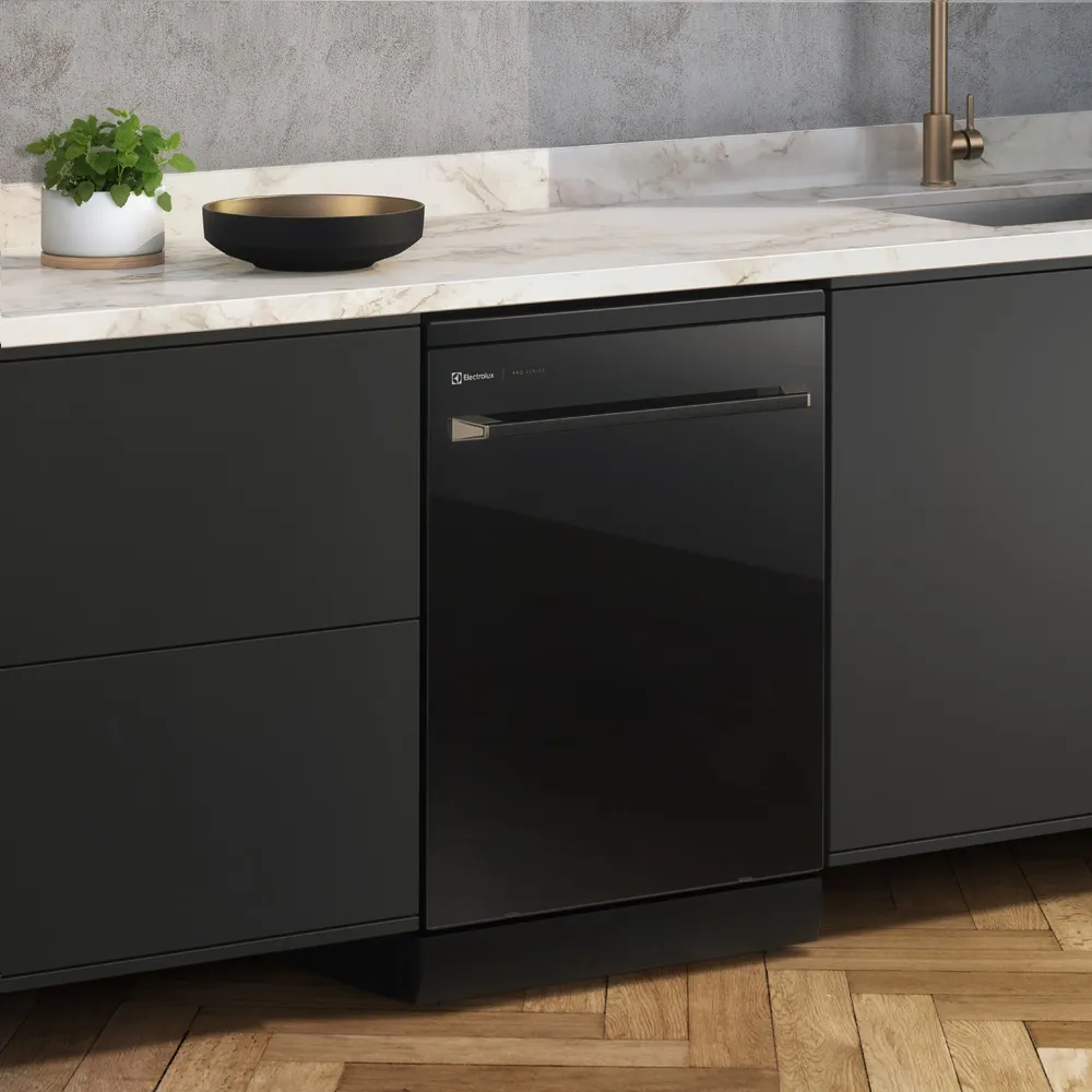 Lava-Louças Electrolux 14 Serviços Preta Pro Series com Função Higienizar (LP14V)