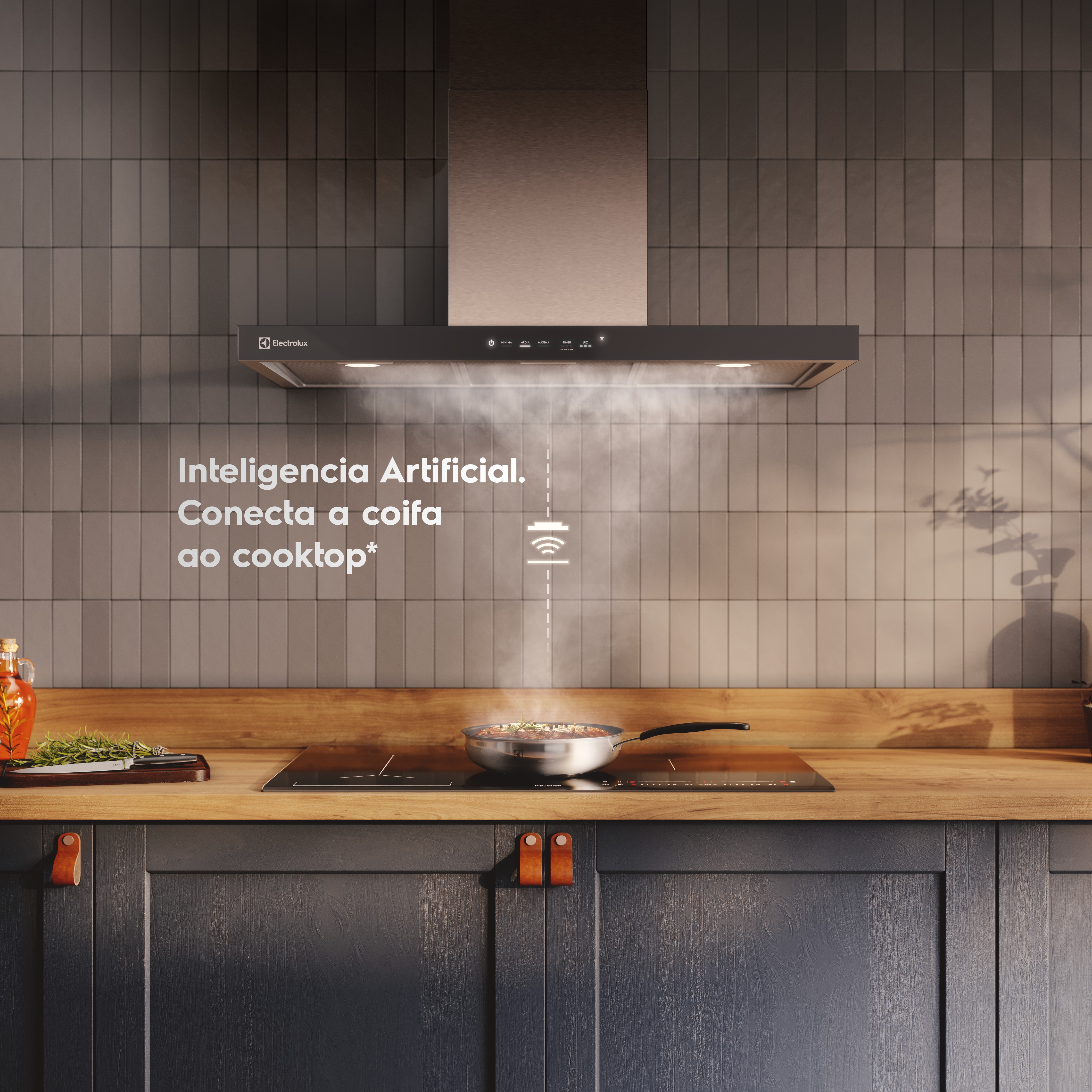 Coifa de Parede Electrolux 90cm Inox Experience com Inteligência Artificial e Alto Poder Sucção (CE9TF)