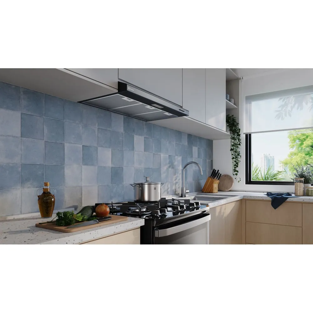 Depurador de Ar Electrolux 80cm Preto Alto Poder de Sucção, Luz LED e Filtragem Dupla (DE8SB)