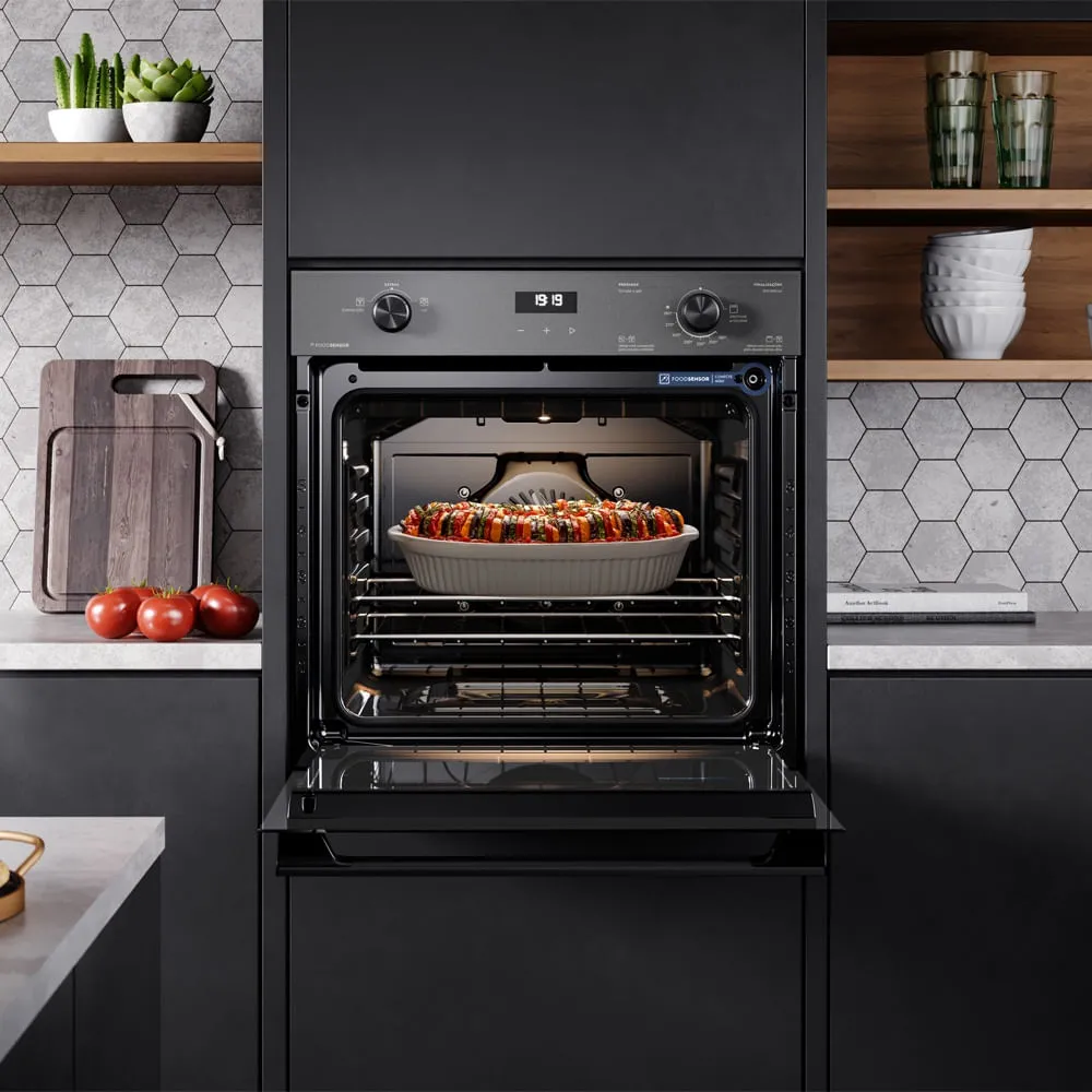 Forno de Embutir Electrolux a Gás 80L Experience com FoodSensor Cinza (OE8GF)