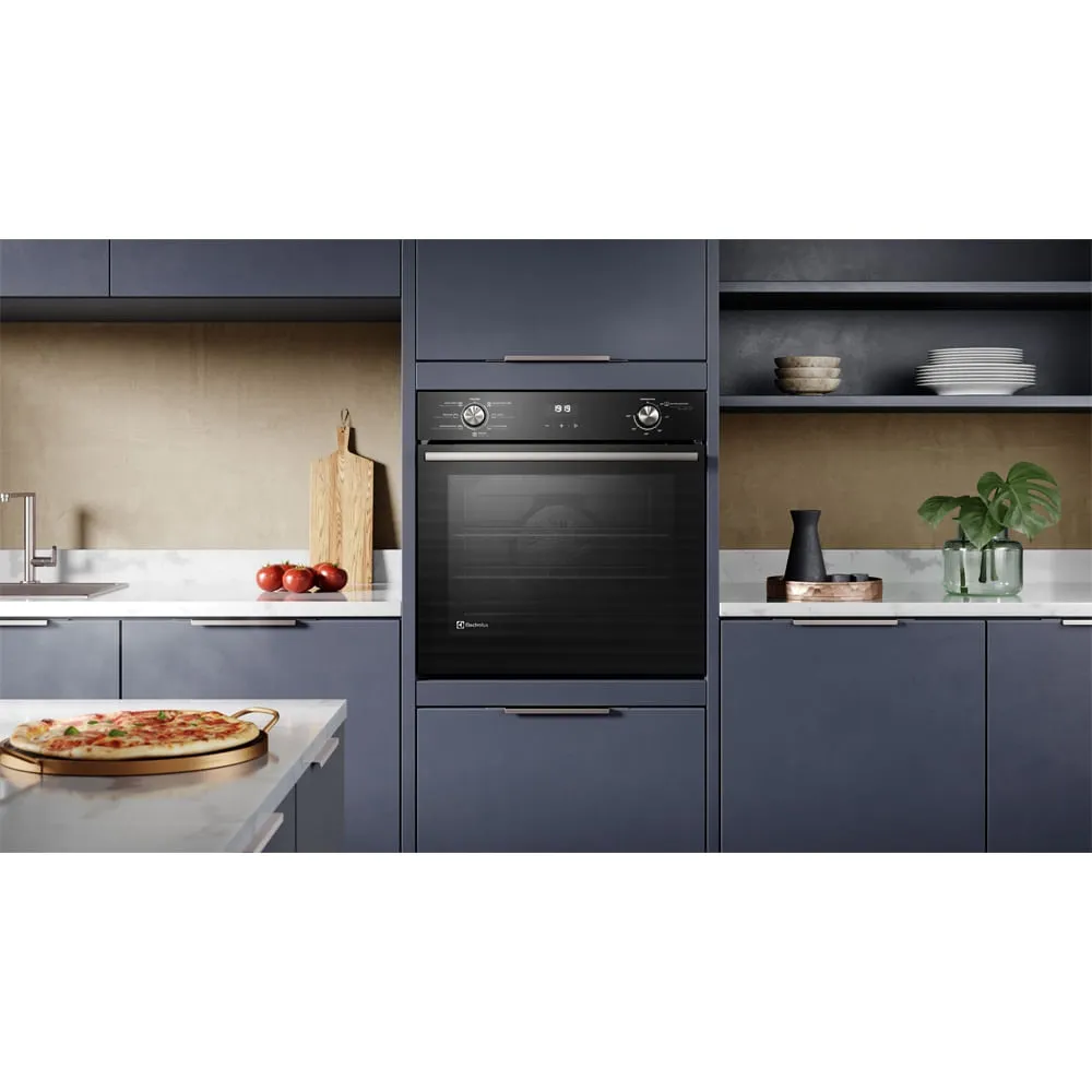 Forno de Embutir Electrolux Elétrico 80L Efficient com PerfectCook360 Preto (OE8EH)