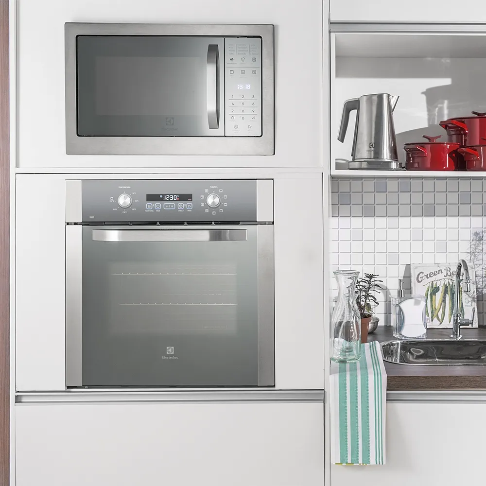 Forno de Embutir Electrolux Elétrico 80L com Grill e Convecção Inox (OE8DX)