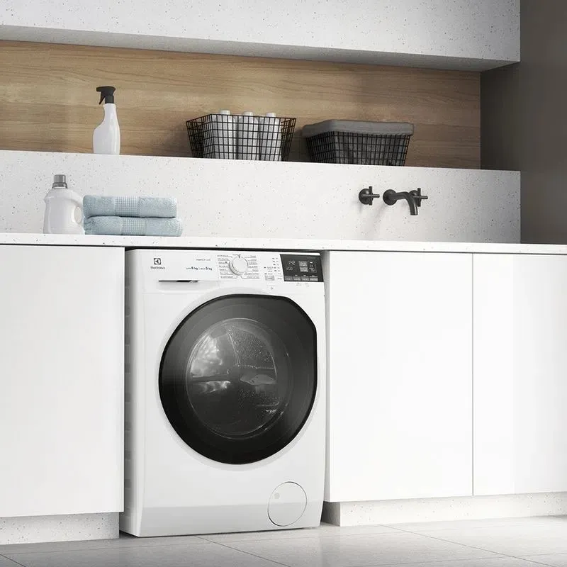 Lava e Seca Electrolux 8Kg Branca Perfect Care Inverter com Água Quente/Vapor (LSP08)