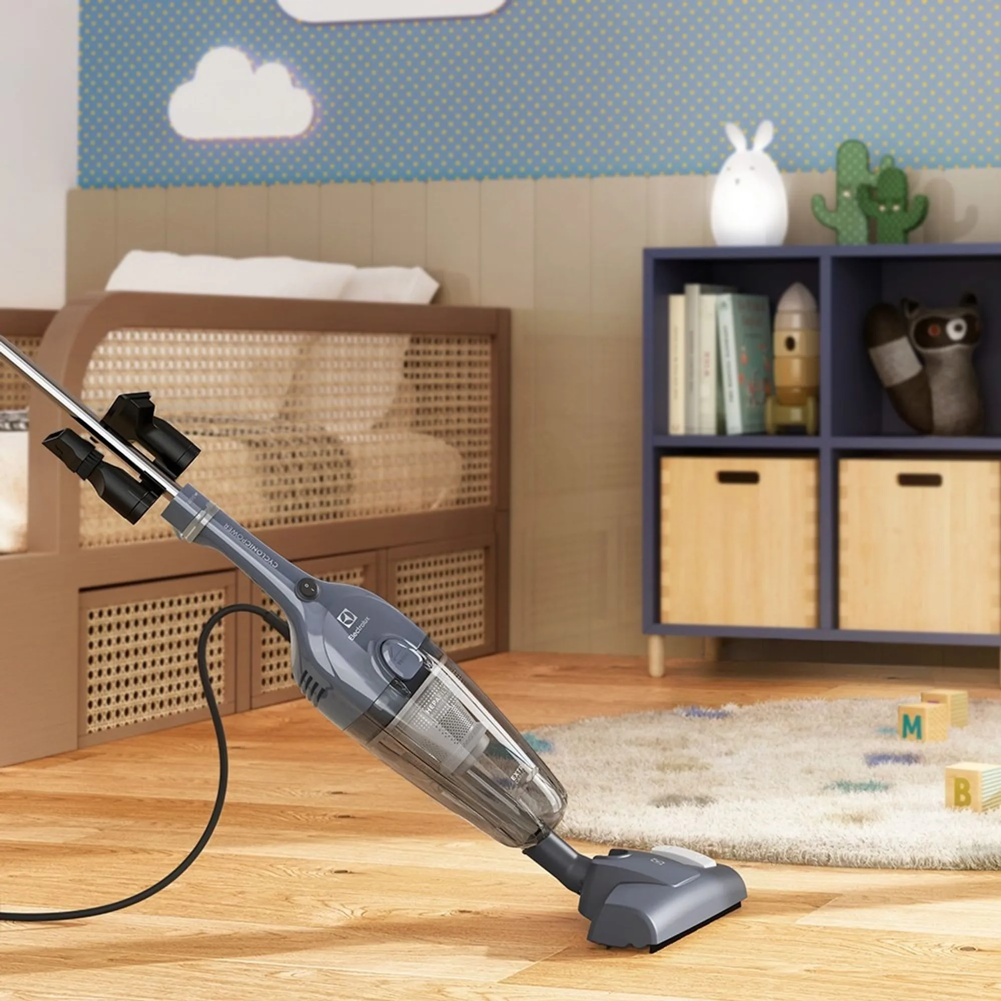 Aspirador de Pó Vertical com Fio Electrolux 1600W 2 em 1 Bocal Multi-Clean Azul (STK17)