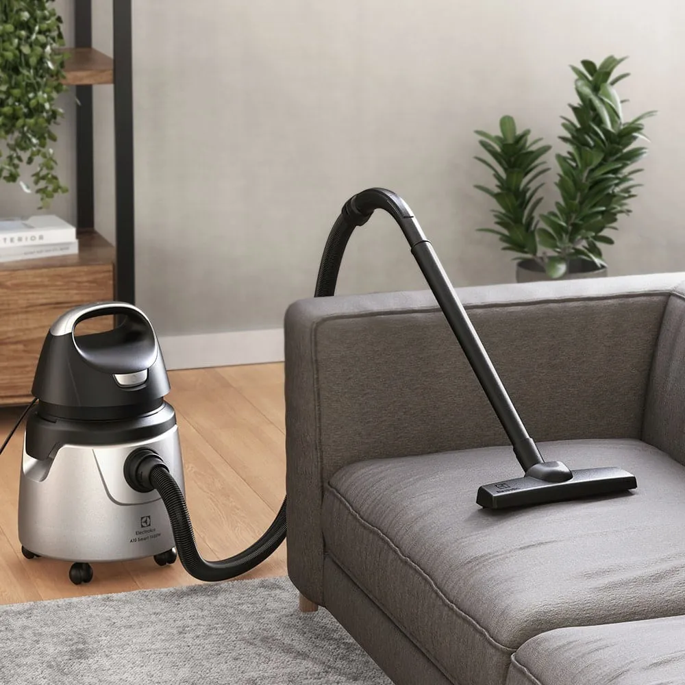 Aspirador Pó e Água Electrolux 1400w 18L Smart com Função Sopro Cinza (A10N1)