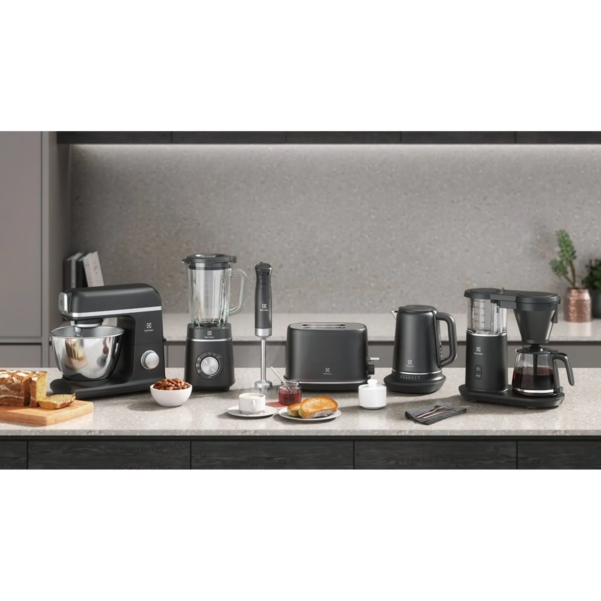 Liquidificador Electrolux 1200w 1,75L Expert com Copo de Vidro e Tecnologia TruFlow Power System Preto (BLP70)