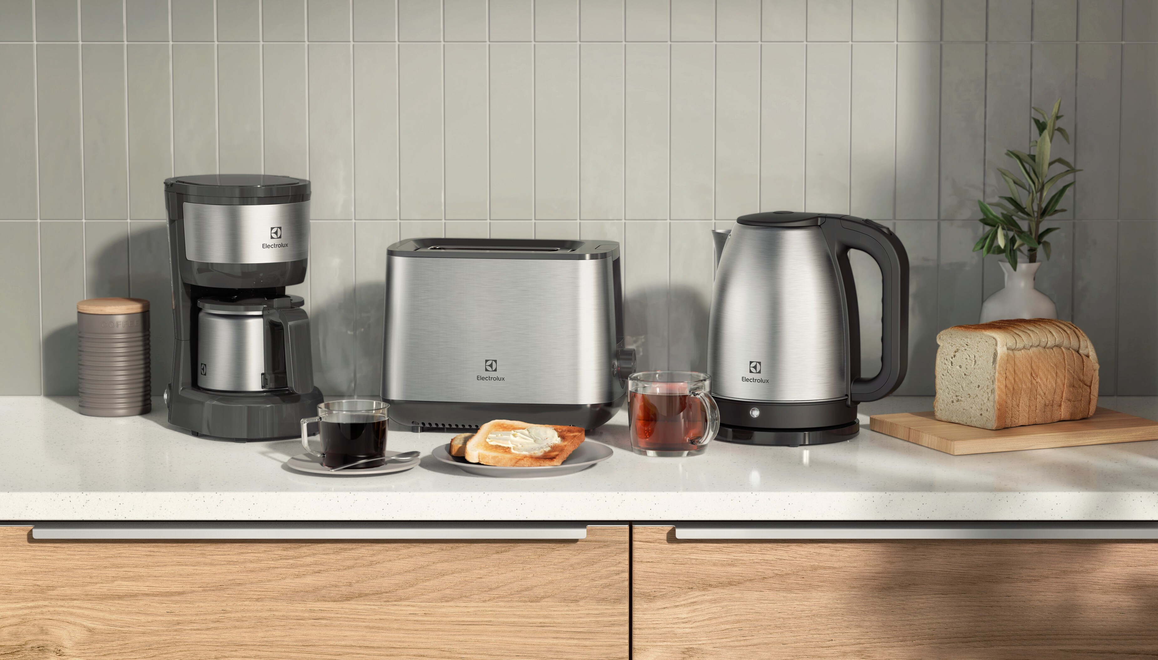 Cafeteira Elétrica Electrolux 30 Xícaras Efficient com Jarra Inox (ECM22)