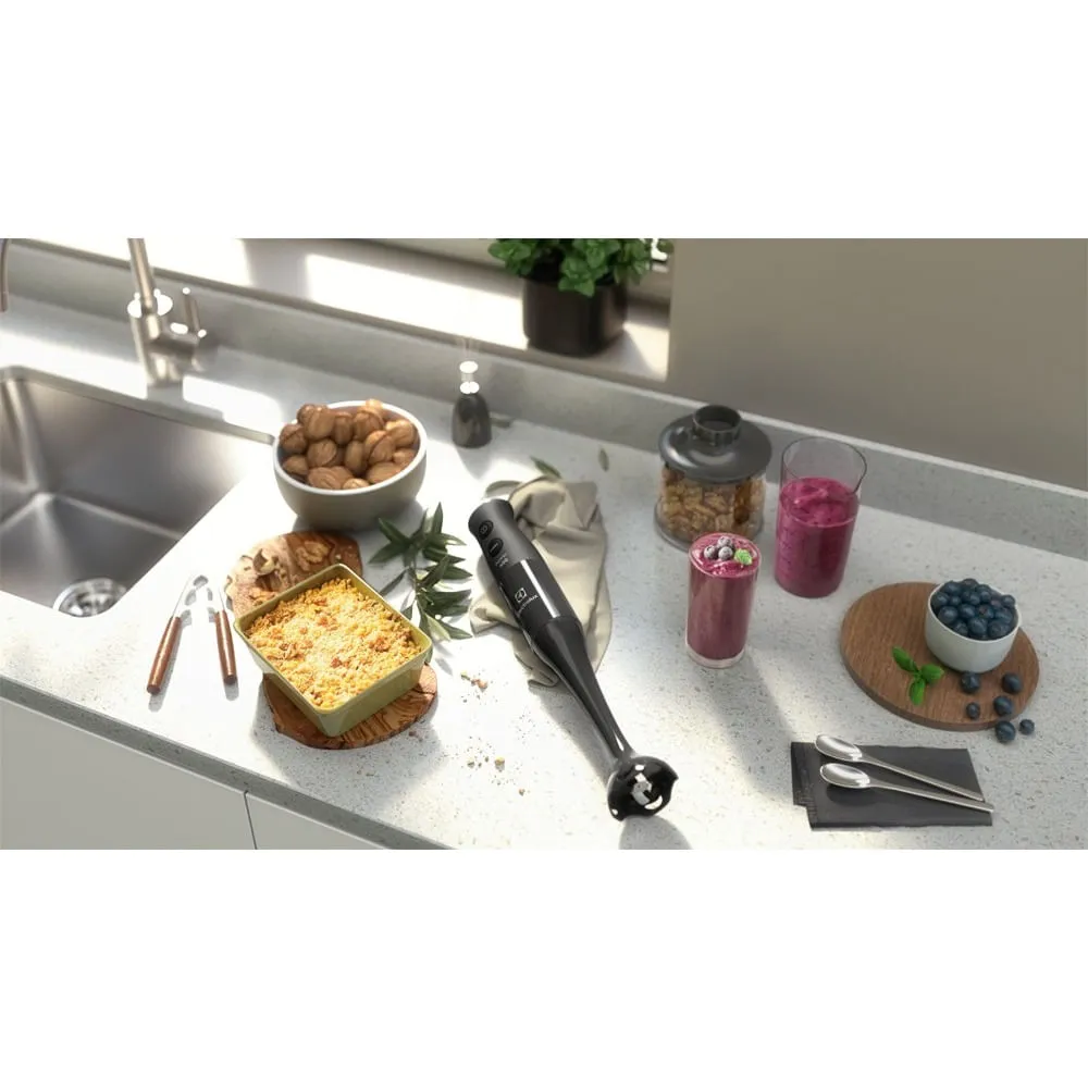 Mixer 3 em 1 Electrolux Preto 400W com Tecnologia TruFlow (EIB10)
