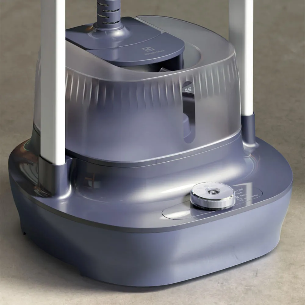 Vaporizador Higienizador de Roupas Electrolux Expert com Tábua de Passar Regulável (EGS20)