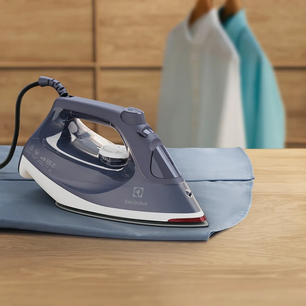Ferro de Passar a Vapor e a Seco Electrolux Experience Care com Tecnologia Power Vapour (ESI60)