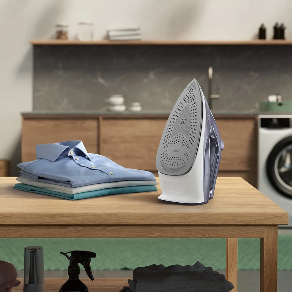 Ferro de Passar a Vapor e a Seco Electrolux Experience Care com Tecnologia Power Vapour (ESI60)