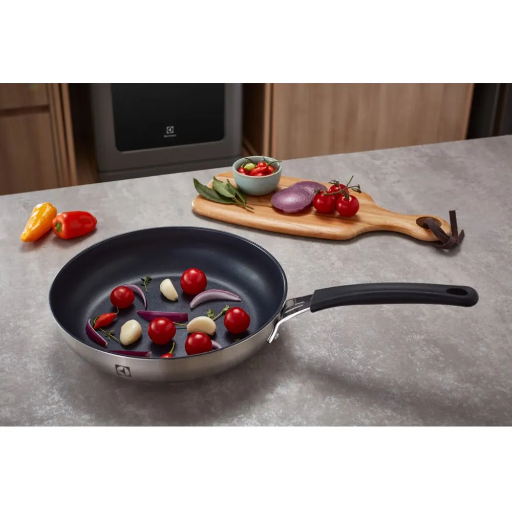 Frigideira Electrolux Inox com Revestimento Antiaderente 24cm