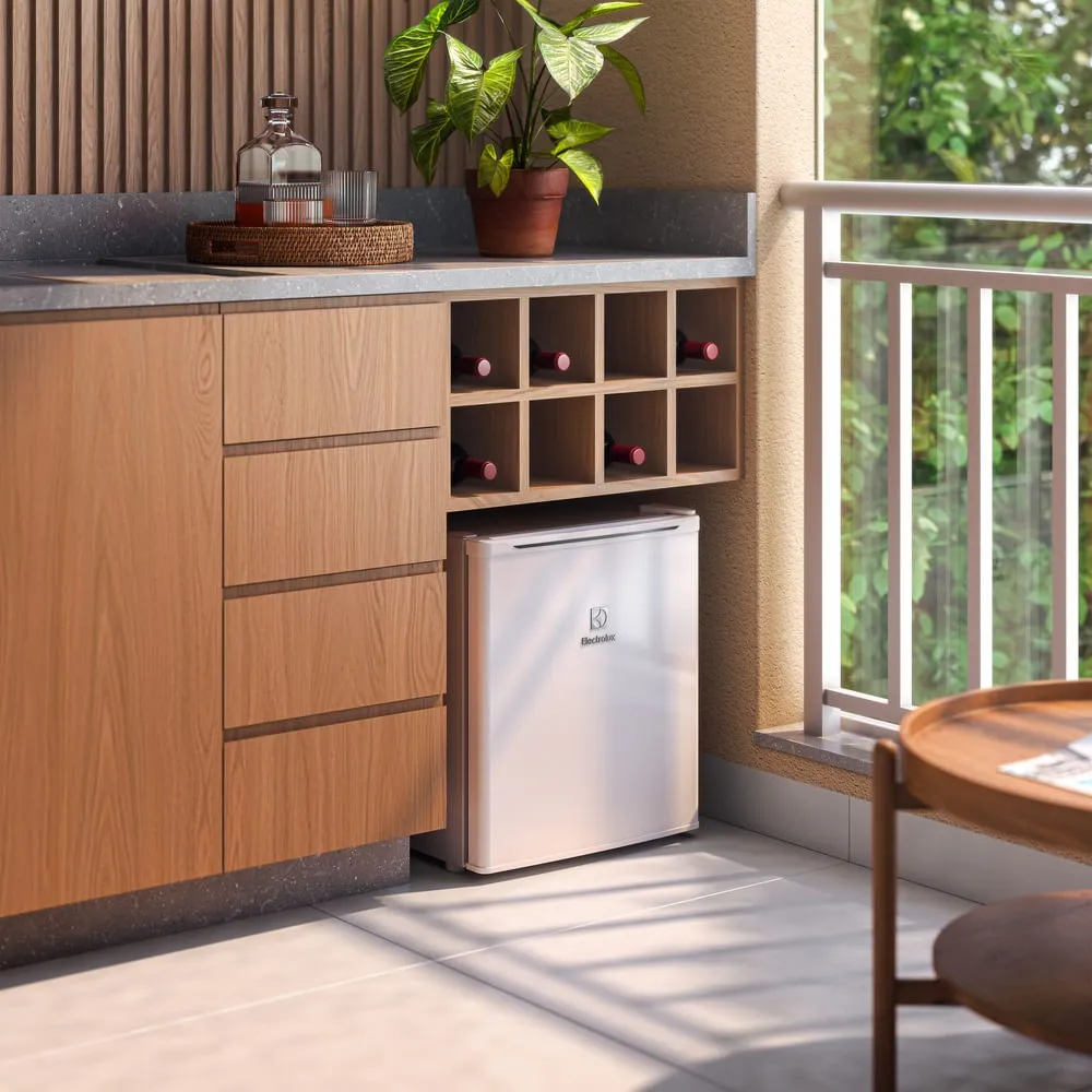 Frigobar Electrolux 47L Efficient com Controle de Temperatura Cor Branca (EM50)