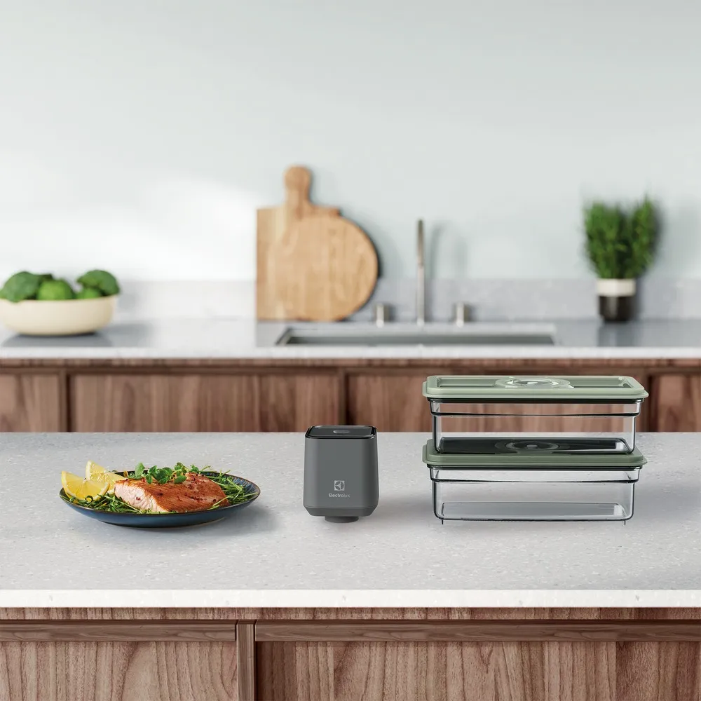 Seladora a Vácuo Portátil Electrolux com 2 Potes Herméticos