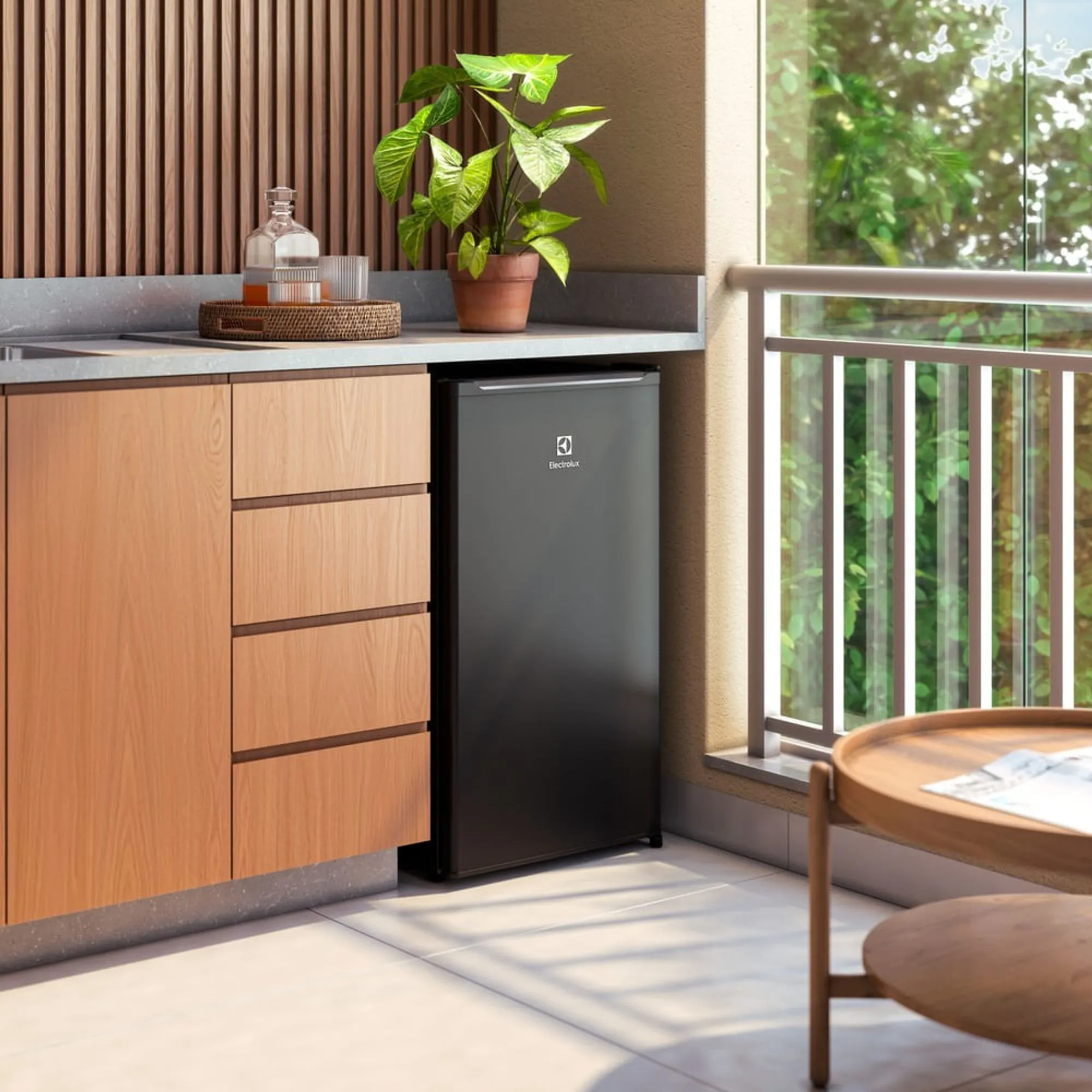 Frigobar Electrolux 90L Efficient com Controle de Temperatura Preto (EM90B)