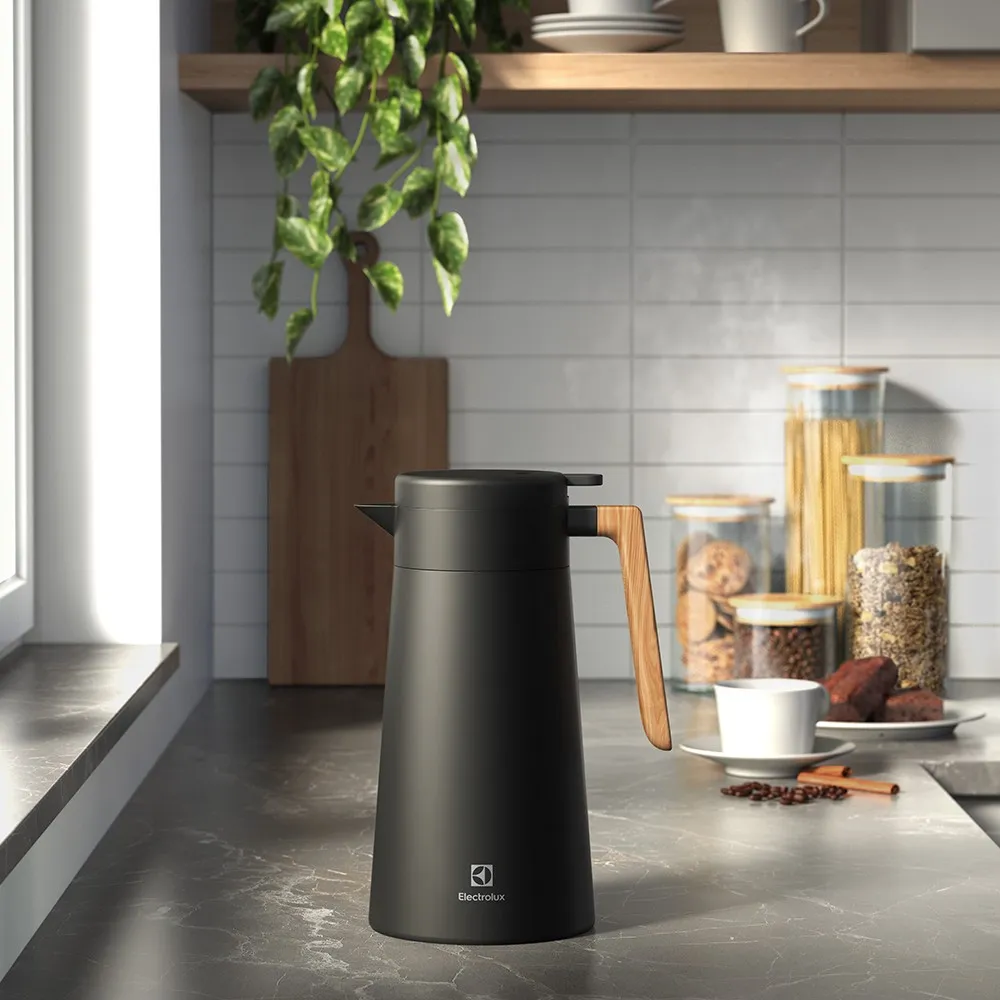 Garrafa Térmica Electrolux 1,8L Preta Fosca Sense Com Bico Corta Pingos